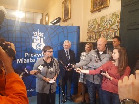 Umowa została podpisana w obecności prezydenta Krakowa Jacka Majchrowskiego